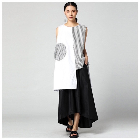 Black White 3D Stripe Pocket Oversize Tunic Top - Picture 5 of 8